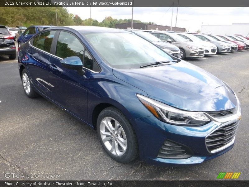 Pacific Blue Metallic / Jet Black/­Galvanized 2019 Chevrolet Cruze LT