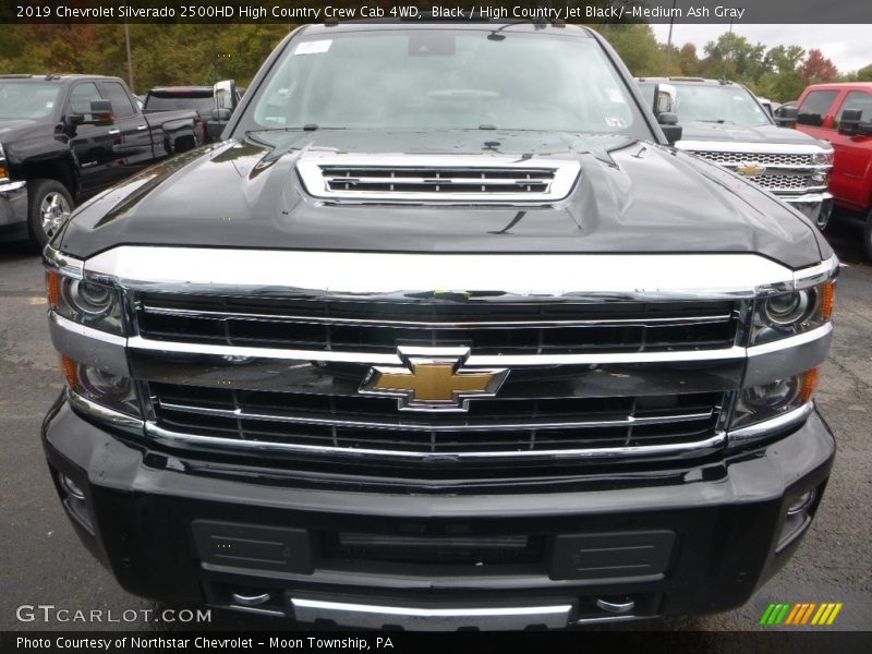 Black / High Country Jet Black/­Medium Ash Gray 2019 Chevrolet Silverado 2500HD High Country Crew Cab 4WD