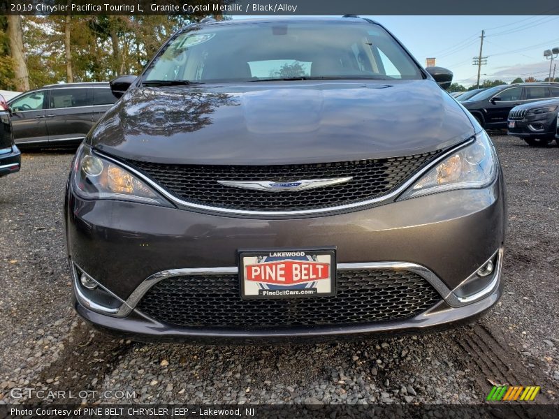 Granite Crystal Metallic / Black/Alloy 2019 Chrysler Pacifica Touring L