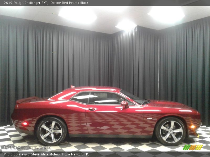 Octane Red Pearl / Black 2019 Dodge Challenger R/T
