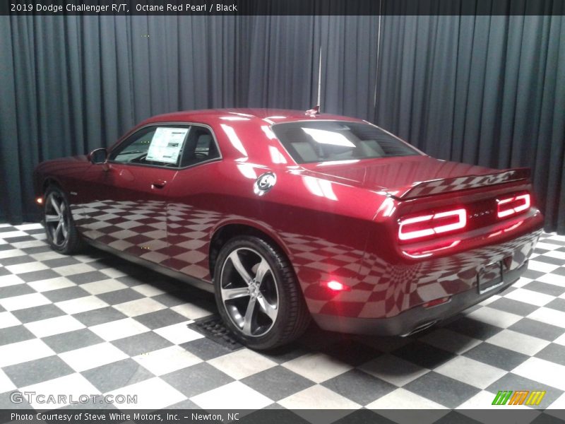 Octane Red Pearl / Black 2019 Dodge Challenger R/T