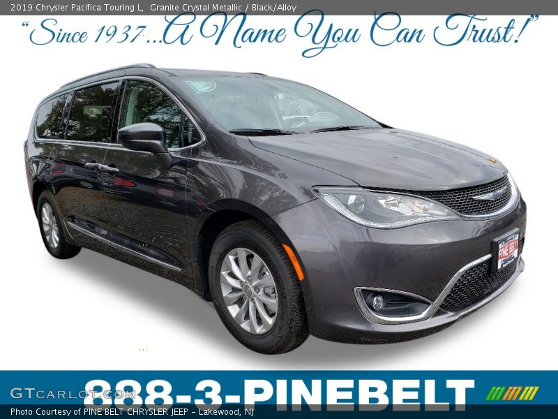 Granite Crystal Metallic / Black/Alloy 2019 Chrysler Pacifica Touring L