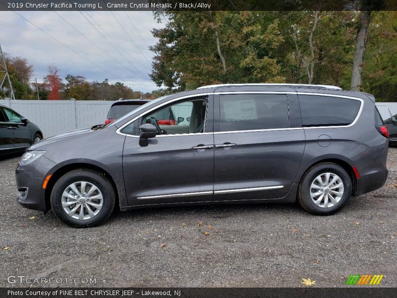 Granite Crystal Metallic / Black/Alloy 2019 Chrysler Pacifica Touring L