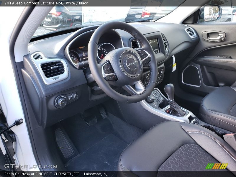 White / Black 2019 Jeep Compass Latitude 4x4