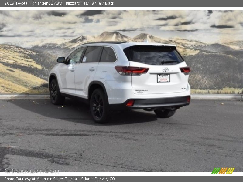 Blizzard Pearl White / Black 2019 Toyota Highlander SE AWD