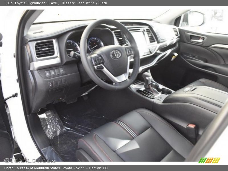  2019 Highlander SE AWD Black Interior
