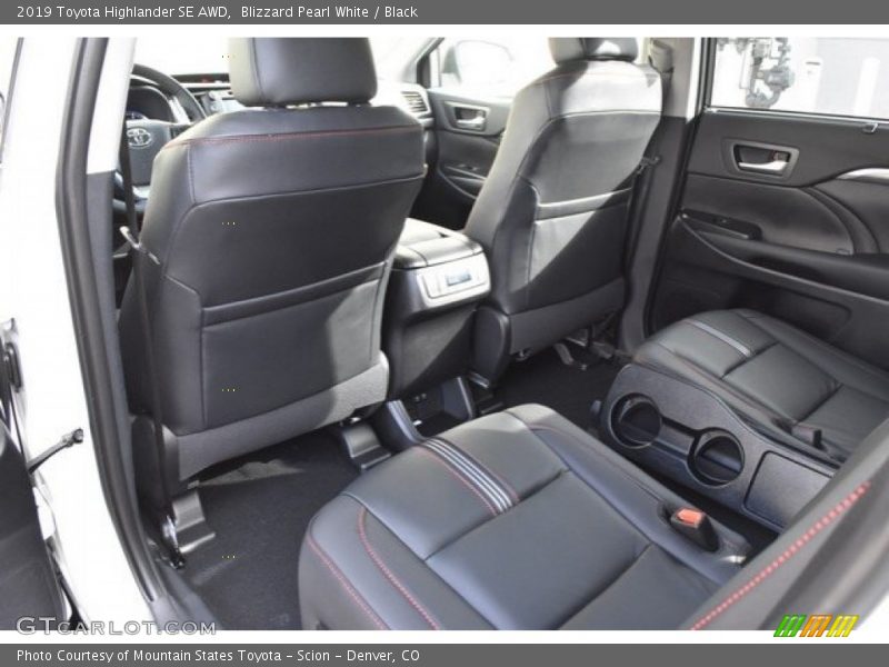 Blizzard Pearl White / Black 2019 Toyota Highlander SE AWD