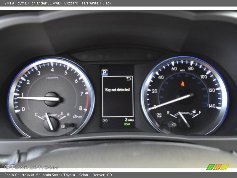 Blizzard Pearl White / Black 2019 Toyota Highlander SE AWD