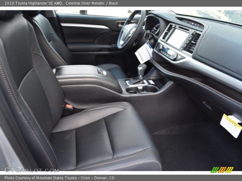 Celestial Silver Metallic / Black 2019 Toyota Highlander SE AWD