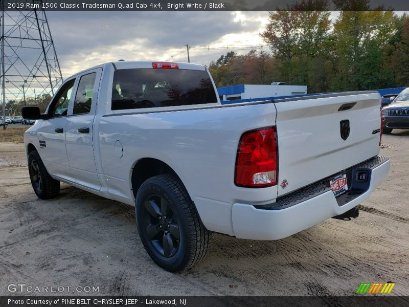 Bright White / Black 2019 Ram 1500 Classic Tradesman Quad Cab 4x4
