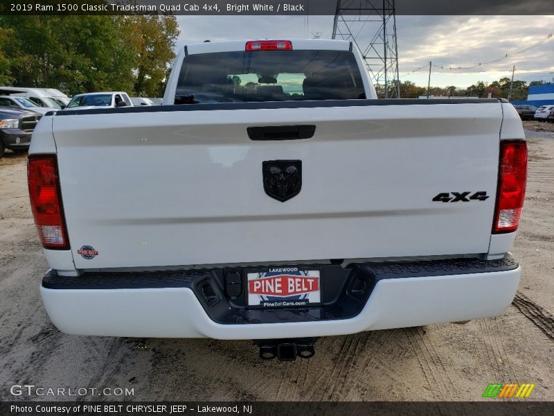 Bright White / Black 2019 Ram 1500 Classic Tradesman Quad Cab 4x4