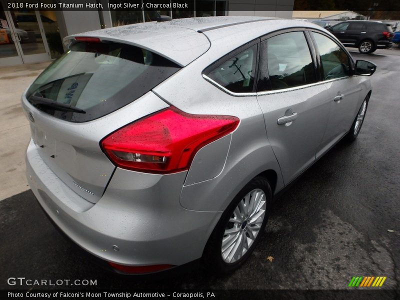 Ingot Silver / Charcoal Black 2018 Ford Focus Titanium Hatch