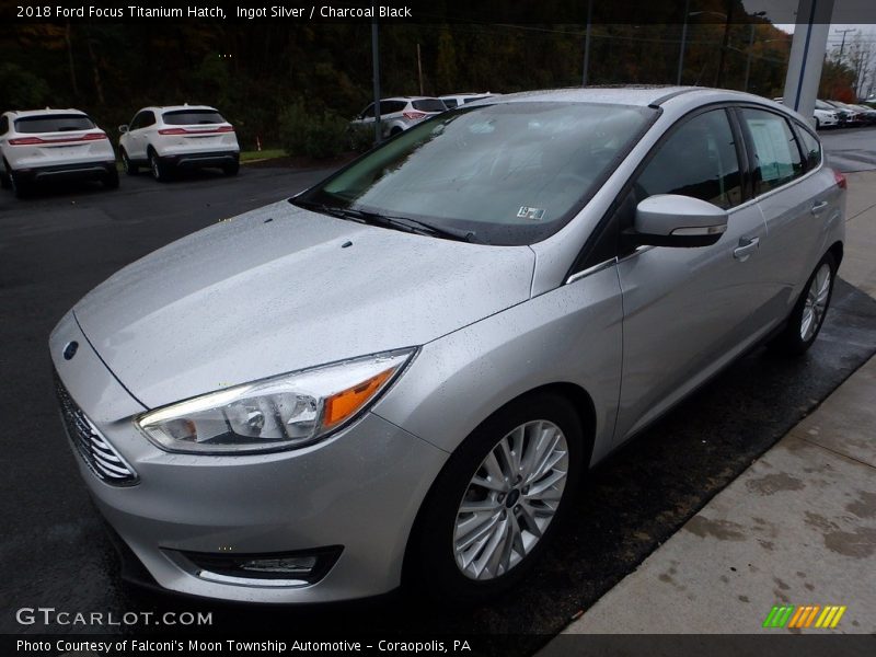 Ingot Silver / Charcoal Black 2018 Ford Focus Titanium Hatch