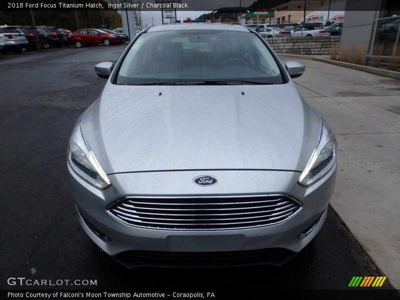 Ingot Silver / Charcoal Black 2018 Ford Focus Titanium Hatch