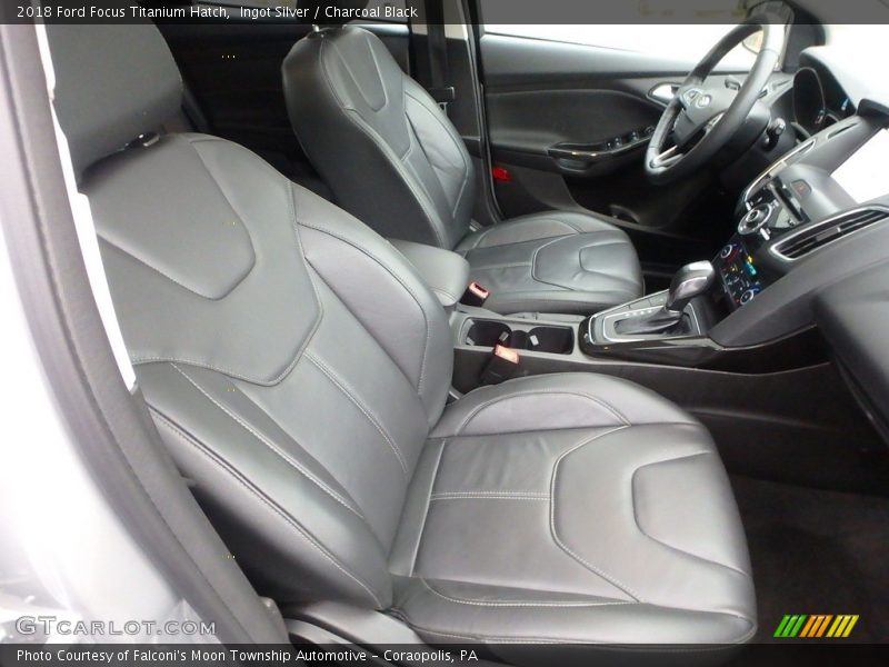 Front Seat of 2018 Focus Titanium Hatch