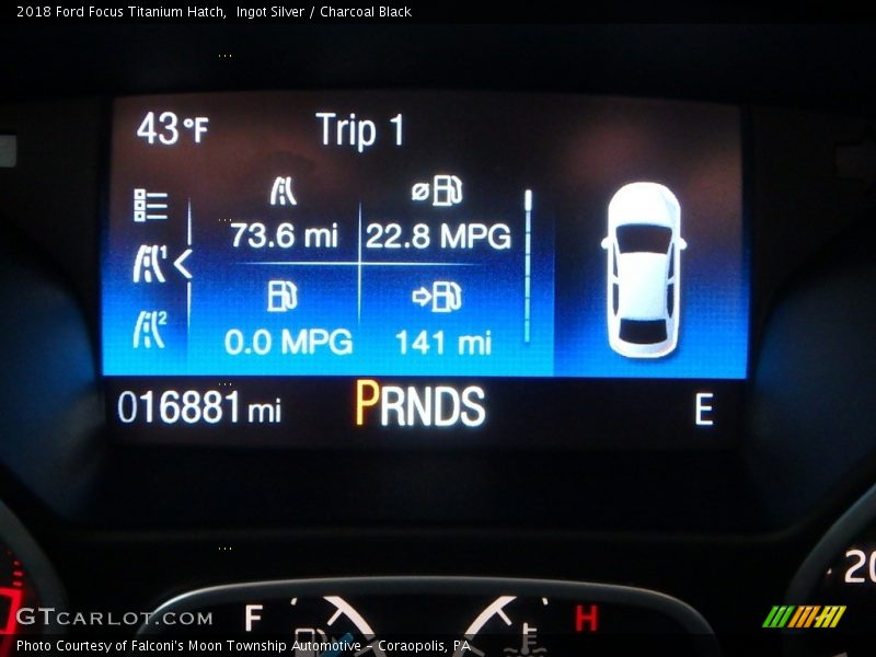 Ingot Silver / Charcoal Black 2018 Ford Focus Titanium Hatch