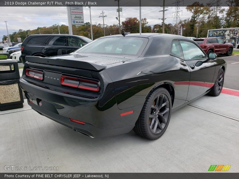 Pitch Black / Black 2019 Dodge Challenger R/T Plus