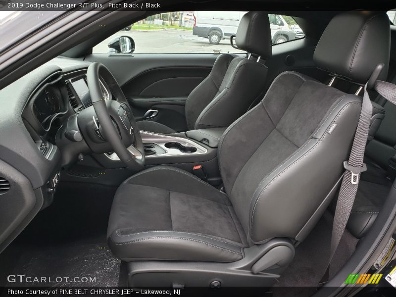 Front Seat of 2019 Challenger R/T Plus