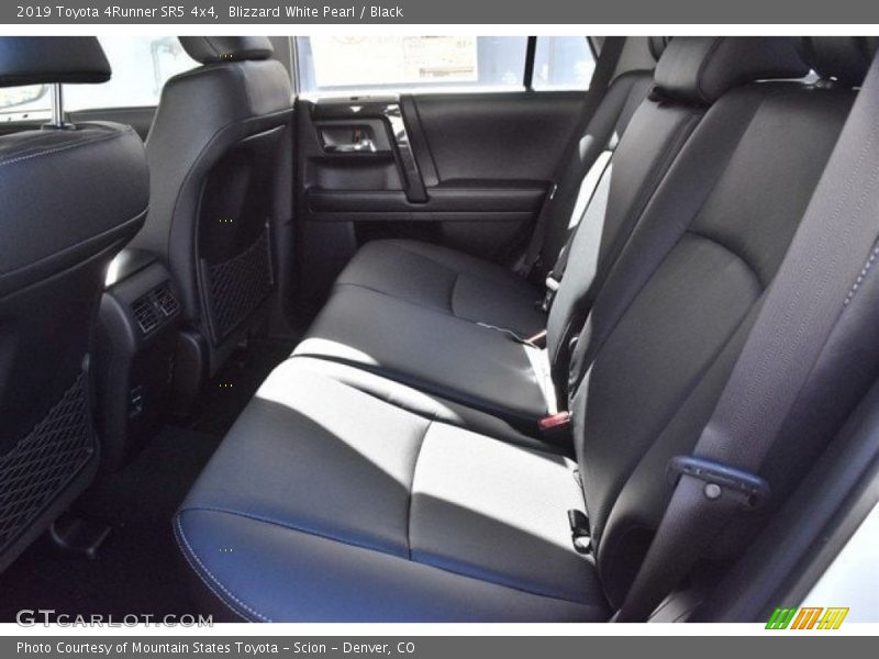 Blizzard White Pearl / Black 2019 Toyota 4Runner SR5 4x4
