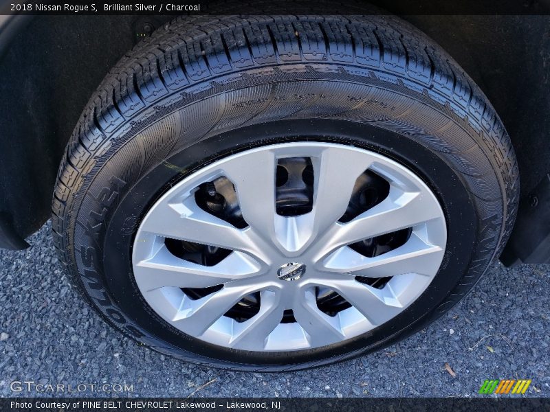 Brilliant Silver / Charcoal 2018 Nissan Rogue S
