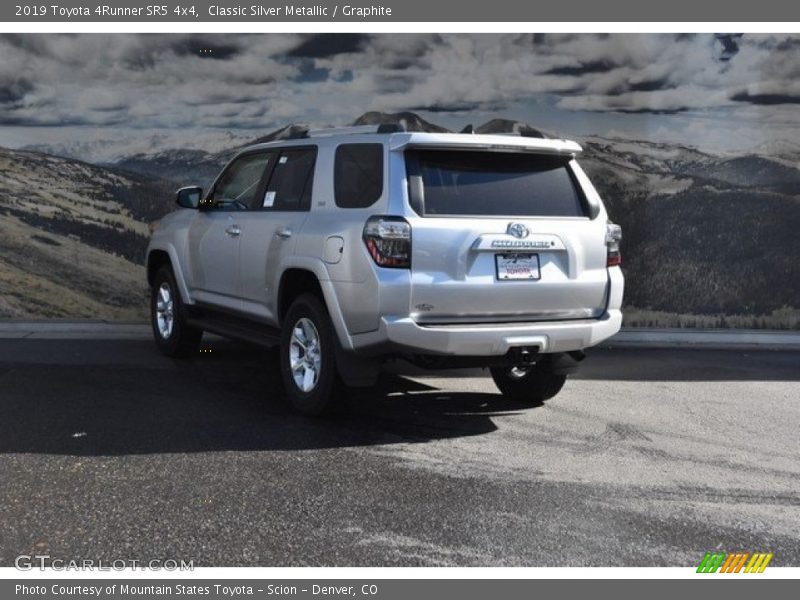 Classic Silver Metallic / Graphite 2019 Toyota 4Runner SR5 4x4