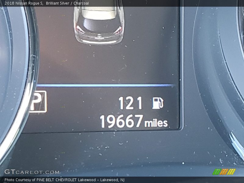 Brilliant Silver / Charcoal 2018 Nissan Rogue S