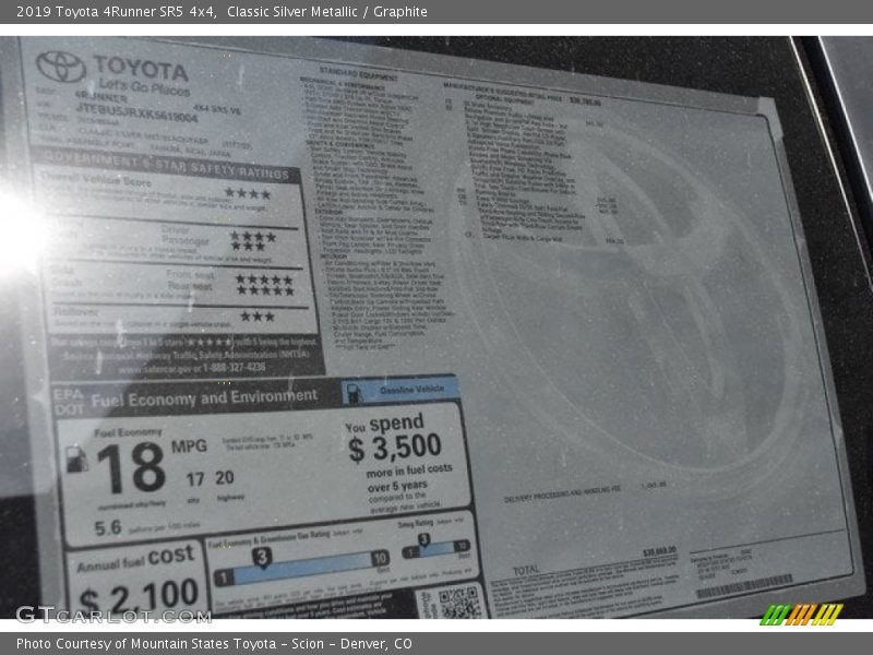 Classic Silver Metallic / Graphite 2019 Toyota 4Runner SR5 4x4