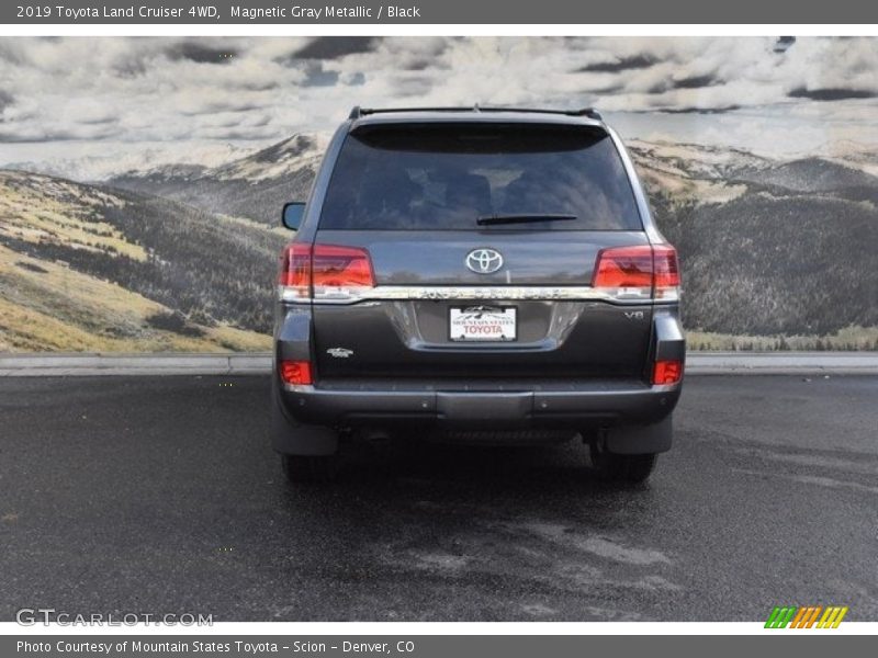 Magnetic Gray Metallic / Black 2019 Toyota Land Cruiser 4WD