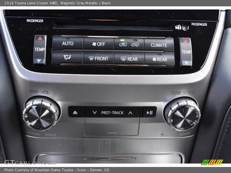Controls of 2019 Land Cruiser 4WD