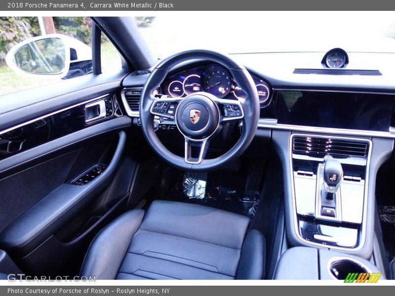 Carrara White Metallic / Black 2018 Porsche Panamera 4