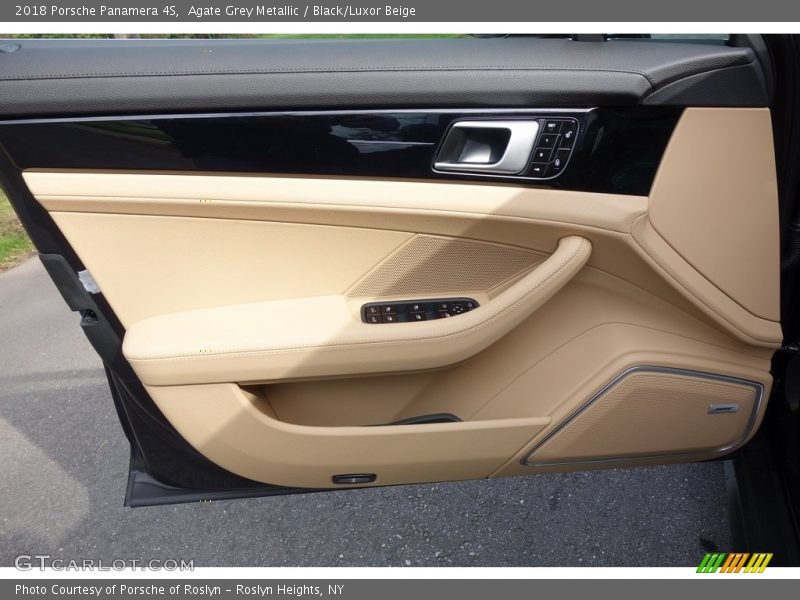 Agate Grey Metallic / Black/Luxor Beige 2018 Porsche Panamera 4S