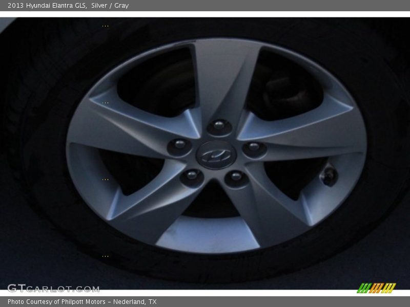 Silver / Gray 2013 Hyundai Elantra GLS