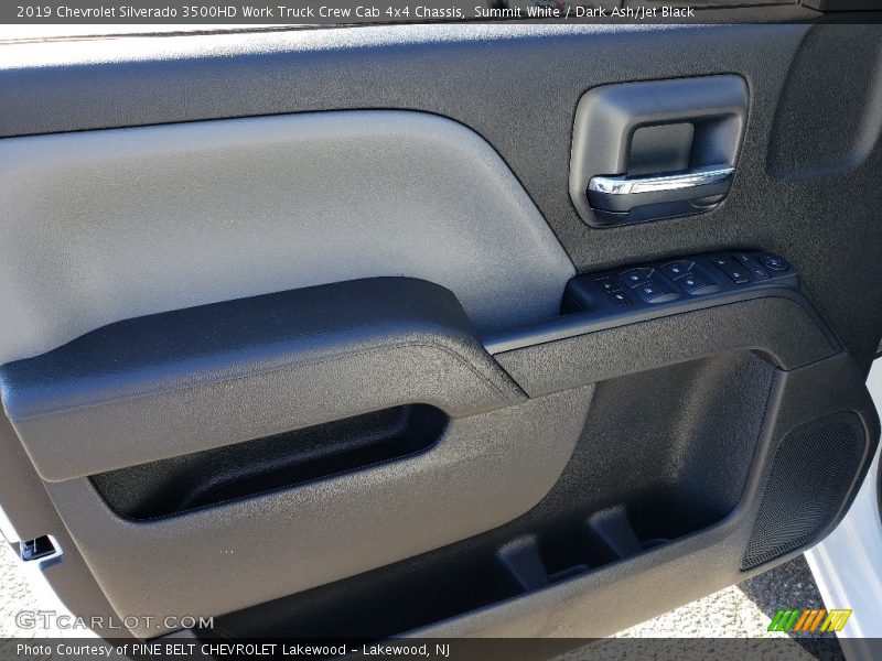 Summit White / Dark Ash/Jet Black 2019 Chevrolet Silverado 3500HD Work Truck Crew Cab 4x4 Chassis