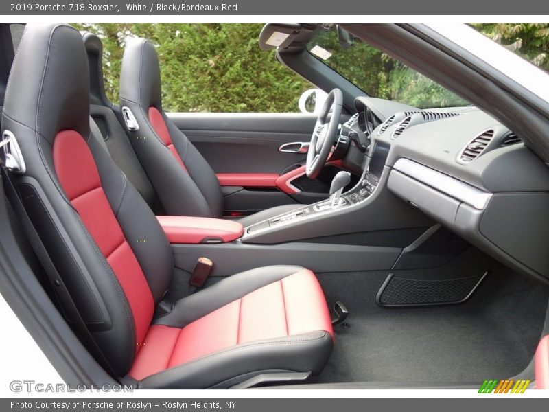 Front Seat of 2019 718 Boxster 