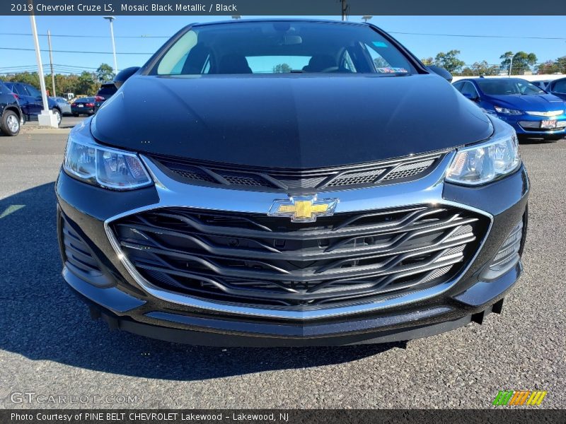 Mosaic Black Metallic / Black 2019 Chevrolet Cruze LS