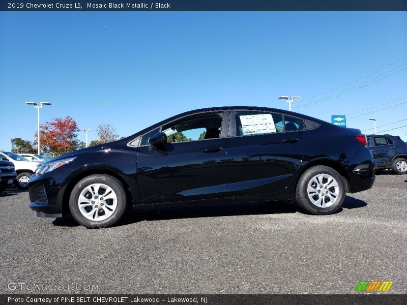 Mosaic Black Metallic / Black 2019 Chevrolet Cruze LS
