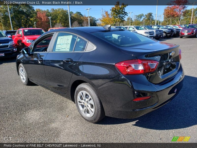 Mosaic Black Metallic / Black 2019 Chevrolet Cruze LS