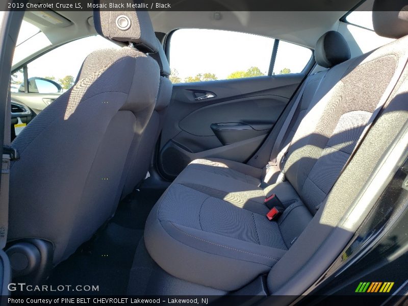 Mosaic Black Metallic / Black 2019 Chevrolet Cruze LS