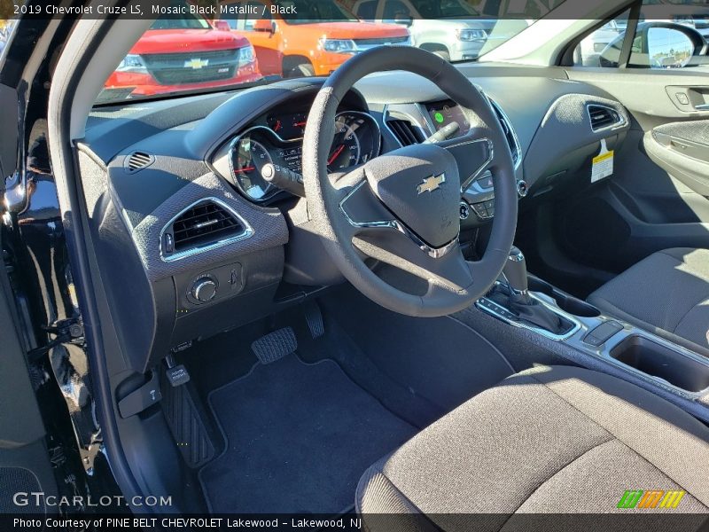 Mosaic Black Metallic / Black 2019 Chevrolet Cruze LS