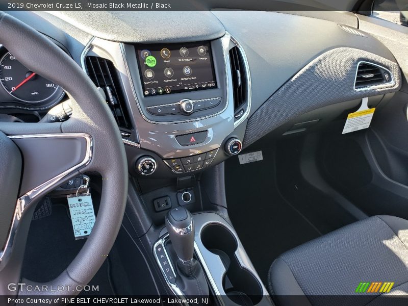Mosaic Black Metallic / Black 2019 Chevrolet Cruze LS