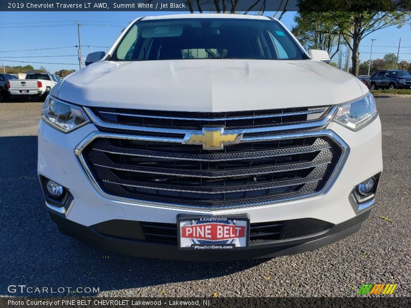 Summit White / Jet Black 2019 Chevrolet Traverse LT AWD