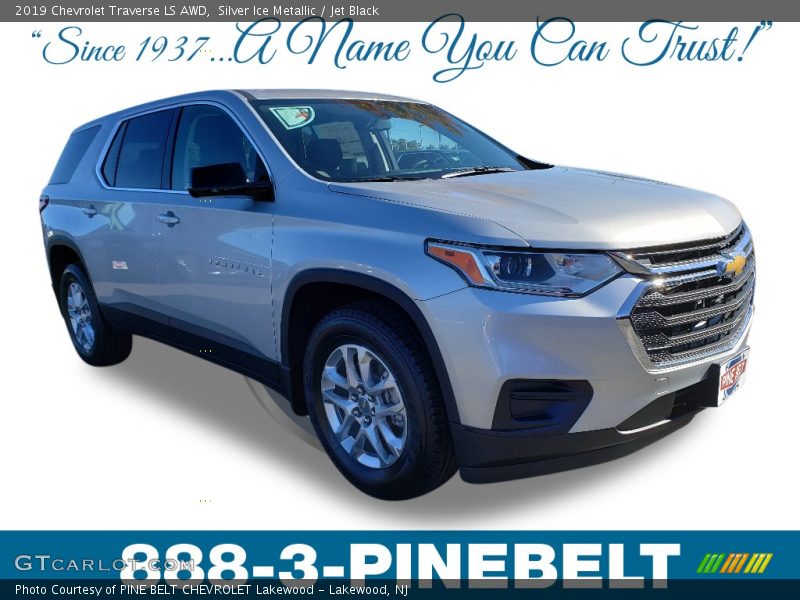 Silver Ice Metallic / Jet Black 2019 Chevrolet Traverse LS AWD