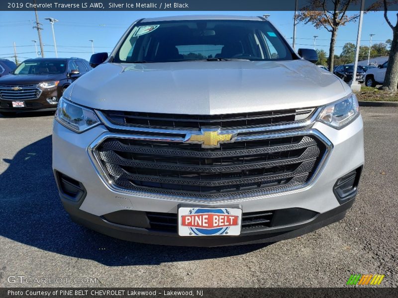 Silver Ice Metallic / Jet Black 2019 Chevrolet Traverse LS AWD