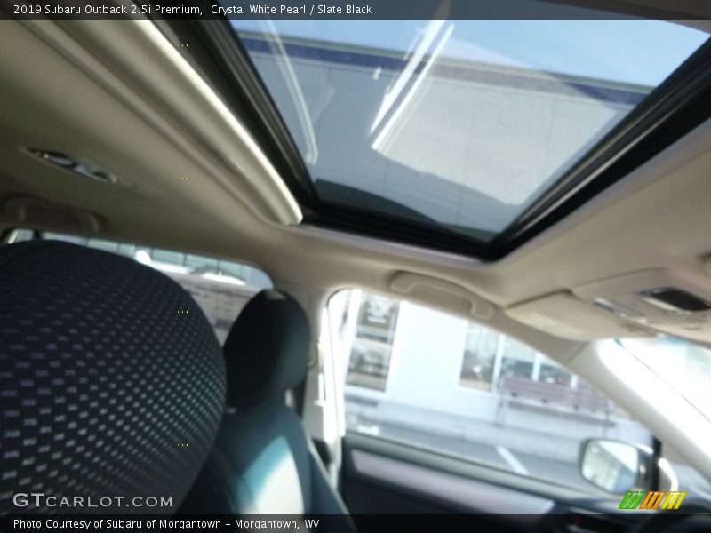 Crystal White Pearl / Slate Black 2019 Subaru Outback 2.5i Premium