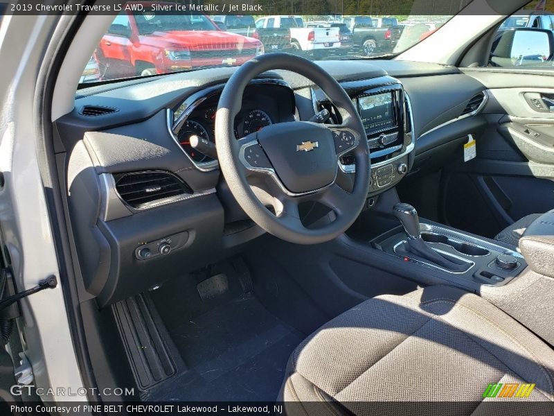 Silver Ice Metallic / Jet Black 2019 Chevrolet Traverse LS AWD