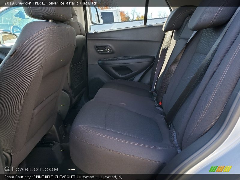 Silver Ice Metallic / Jet Black 2019 Chevrolet Trax LS