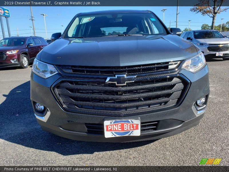 Graphite Metallic / Jet Black 2019 Chevrolet Traverse LT