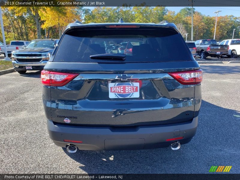 Graphite Metallic / Jet Black 2019 Chevrolet Traverse LT