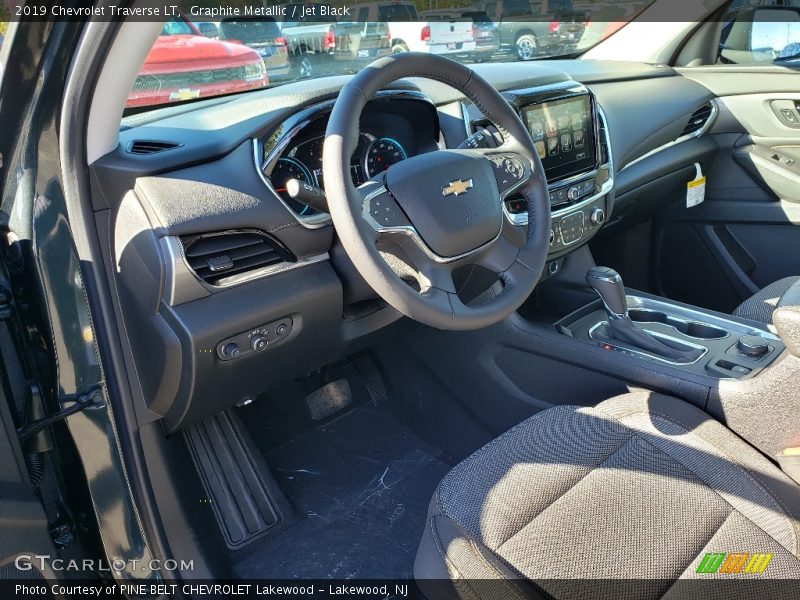 Graphite Metallic / Jet Black 2019 Chevrolet Traverse LT
