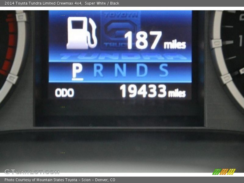 Super White / Black 2014 Toyota Tundra Limited Crewmax 4x4